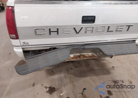 1997 Chevrolet K1500 Fleetside из США, поврежденный, VIN 2GCEK19R2V1159539